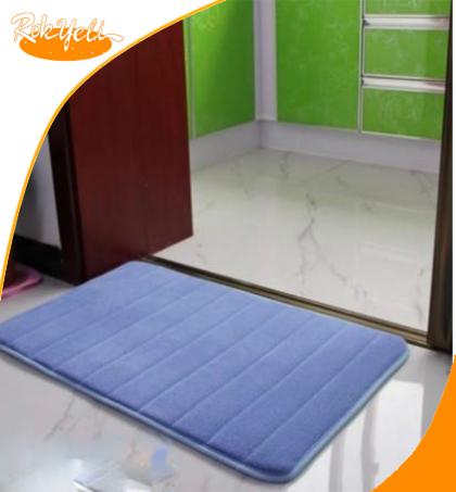 tapis-de-porte-de-douche-et-chambre