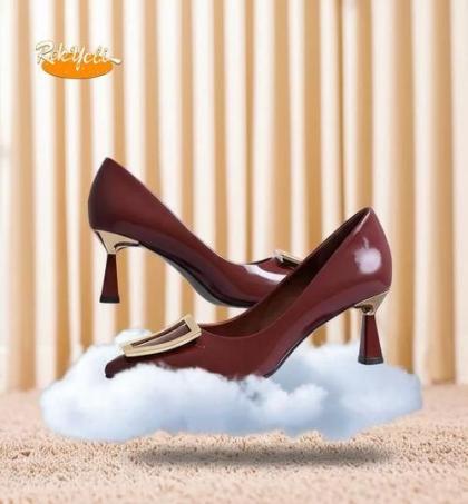 aaron-fairy-escarpin-bordeaux-verni-avec-boucle-dorée---chaussure-pour-femme